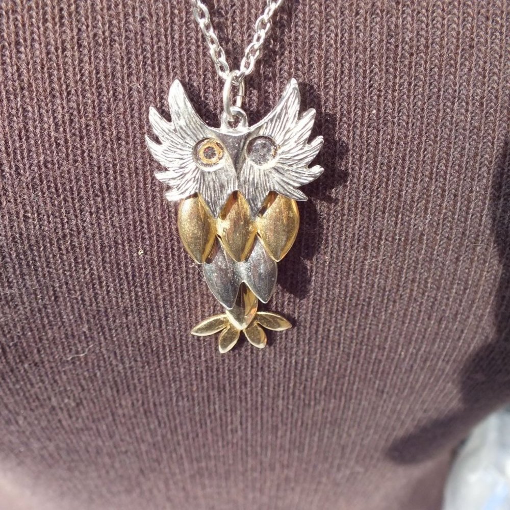 Unique Necklace With Gold & Silver Color Owl Pendant on 23 Inch Alloy Chain